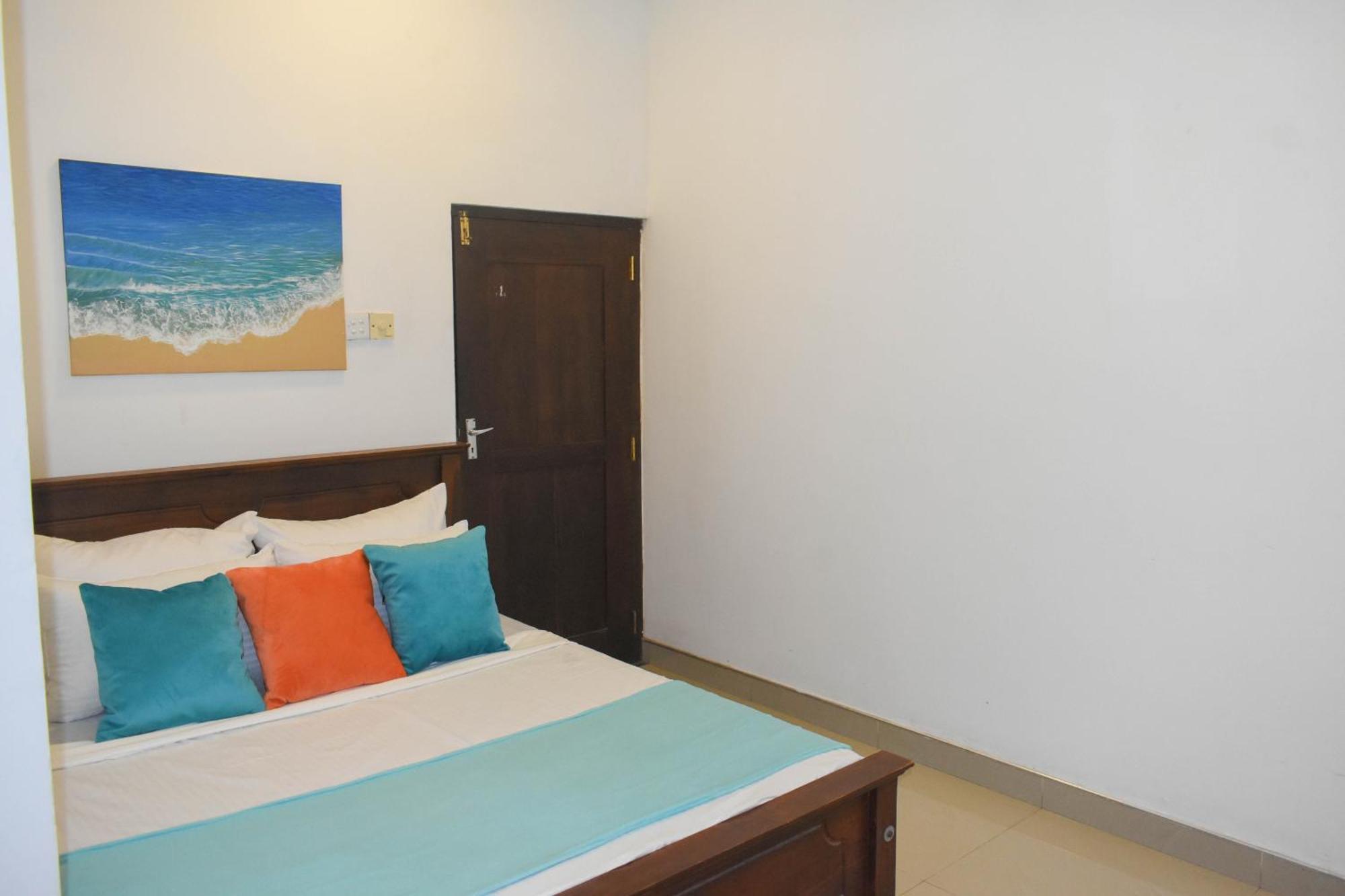 Bhashiz Villa Negombo Exterior photo